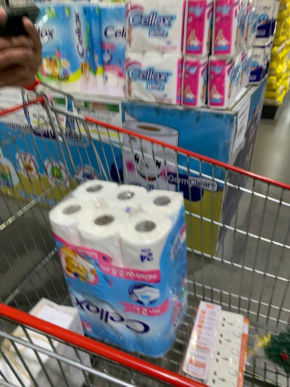 Trusted FMCG Distributor at Makro